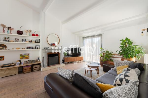 Maison
         5 pièces
        - 129 m² 535 000 € *