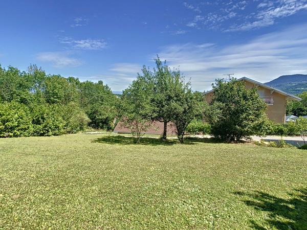 Dpt Haute Savoie (74), à vendre VETRAZ MONTHOUX - Terrain de 752,00 m²
