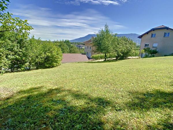 Dpt Haute Savoie (74), à vendre VETRAZ MONTHOUX - Terrain de 752,00 m²