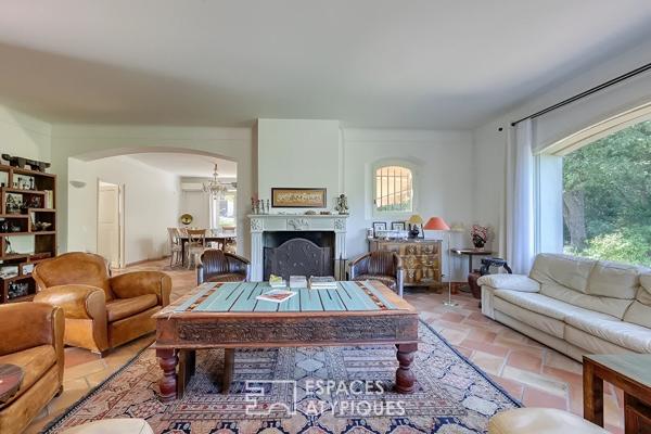 Maison d’architecte grand format, parc paysager et piscine