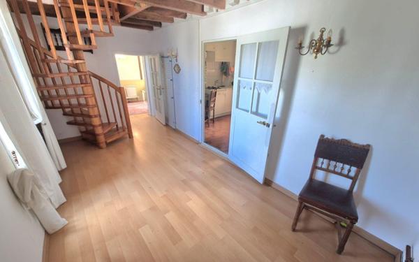 Maison à vendre    3 pièces •  Jouy-le-Châtel