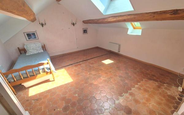 Maison à vendre    3 pièces •  Jouy-le-Châtel