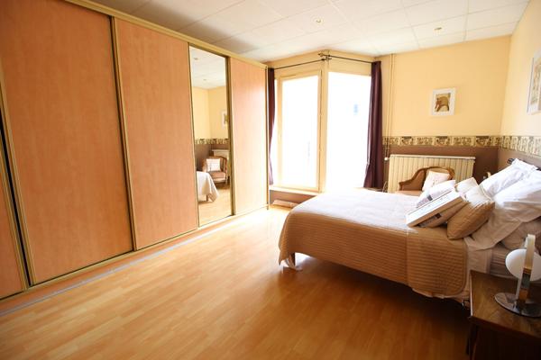 APPARTEMENT F3 MEUBLE METZ CENTRE CUISINE EQUIPEE BALCON