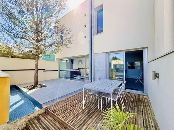 Saint-Ouen-l'Aumône (95310) Maison d’Architecte Contemporaine avec Jardin Arboré