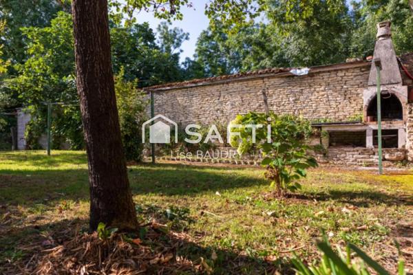 Maison avec port privé sur conche (petit canal)