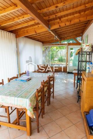 Maison avec port privé sur conche (petit canal)