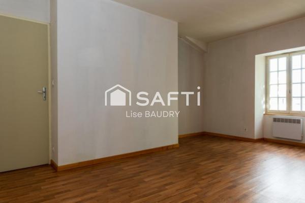 Maison avec port privé sur conche (petit canal)