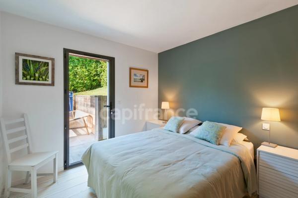 ASCAIN maison de 128 m² construite en 2012- Terrain de 1 000,00 m² - Et son T2 de 25 m2