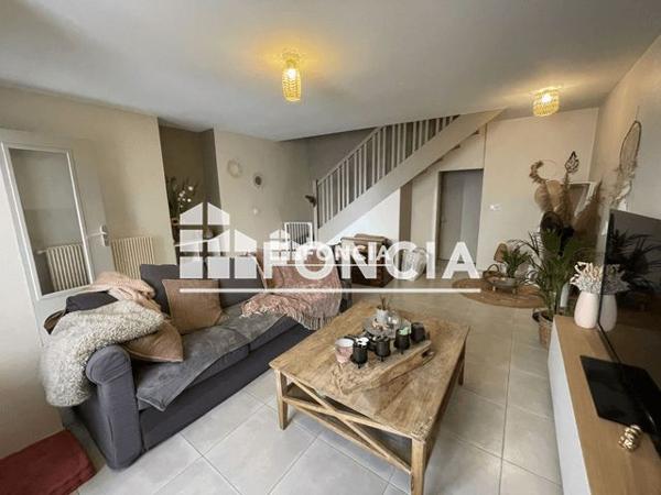 Location Maison 3 pièces 137.4 m² - 11, RUE MONTPENSIER St Trivier Sur Moignans 01990