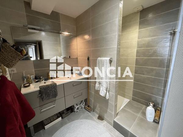 Location Maison 3 pièces 137.4 m² - 11, RUE MONTPENSIER St Trivier Sur Moignans 01990