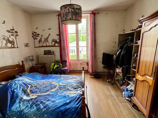 Maison d'environ 133 m2 - sous sol - jardin et Garage