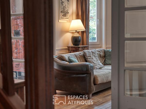 Maison meulière avec jardin dans le centre de Brunoy