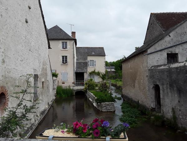 Location Maison 2 pièces Suèvres (41500) - Bourg SUEVRES