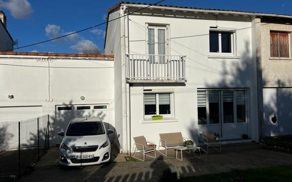 Maison à vendre    4 pièces •  Meschers-sur-Gironde