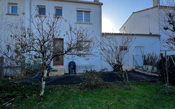 Maison à vendre    4 pièces •  Meschers-sur-Gironde