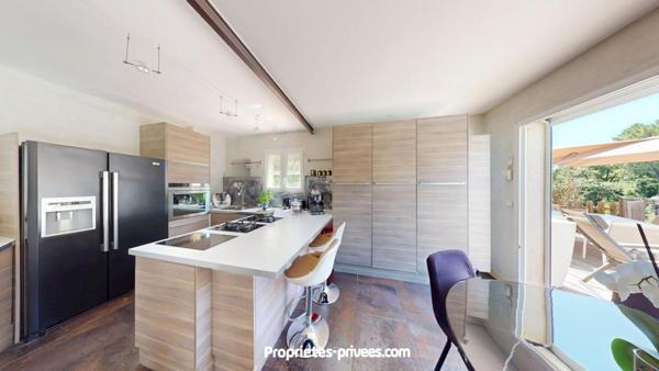 Maison Montauroux 5 pièce(s) 140 m2, 3080m2 terrain, Piscine