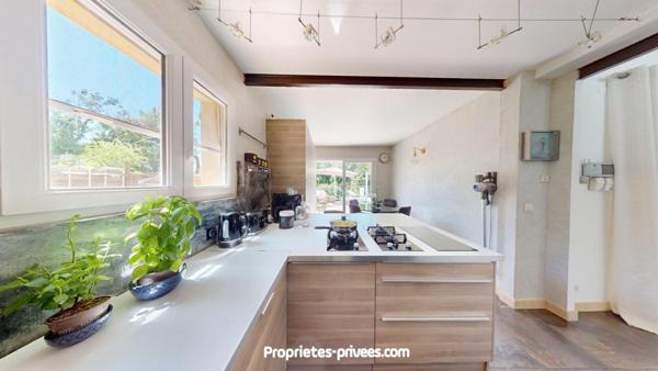 Maison Montauroux 5 pièce(s) 140 m2, 3080m2 terrain, Piscine