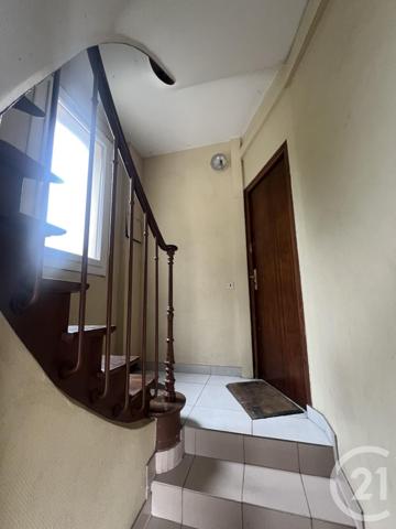 Immeuble à vendre  120 m2 MONTMAGNY - 95