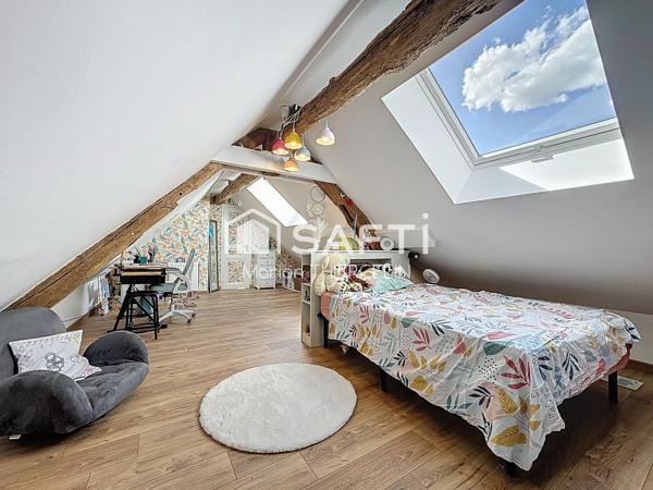 Propriété familiale de 180m² environ sur plus de 2 hectares de terrain