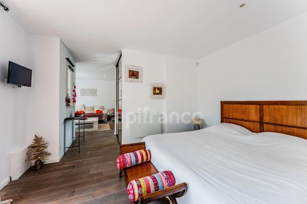 ANDERNOS LES BAINS (33) - Villa d'architecte de 350m² -5 pieces et plus à deux pas du BASSIN