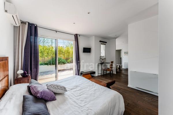 ANDERNOS LES BAINS (33) - Villa d'architecte de 350m² -5 pieces et plus à deux pas du BASSIN