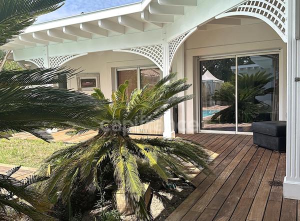 ANDERNOS LES BAINS (33) - Villa d'architecte de 350m² -5 pieces et plus à deux pas du BASSIN
