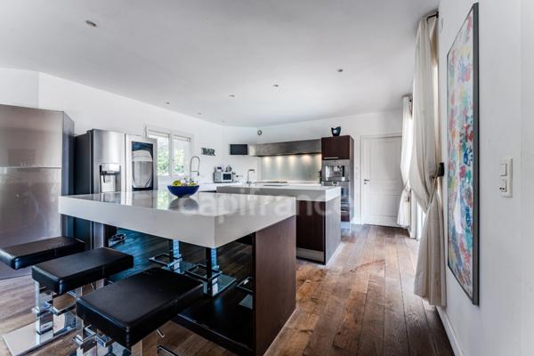 ANDERNOS LES BAINS (33) - Villa d'architecte de 350m² -5 pieces et plus à deux pas du BASSIN