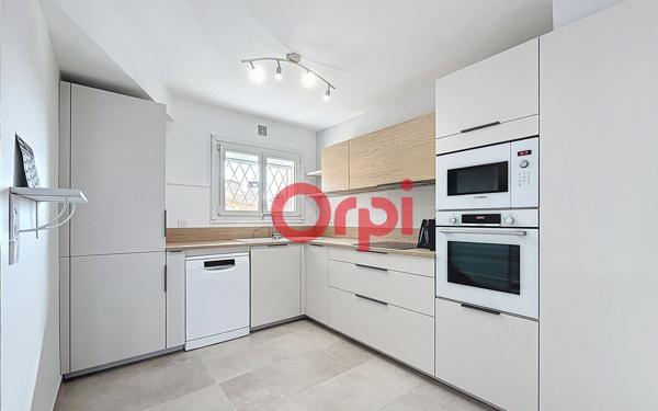 Appartement à vendre    3 pièces • 86,78 m2 Sainte-Maxime