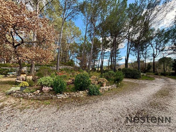 Maison meublée Trets 4 pièce(s) 98.16 m2