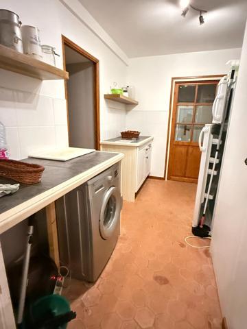 Maison en pierre de plain pied 115m², 3 chambres, dépendances sur 5400m² de terrain 189 000 €