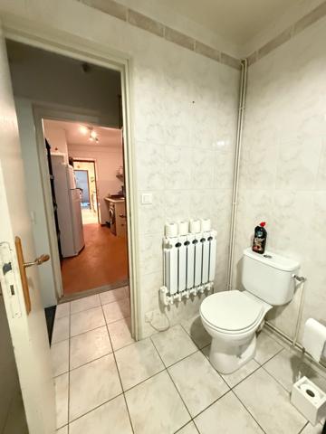 Maison en pierre de plain pied 115m², 3 chambres, dépendances sur 5400m² de terrain 189 000 €