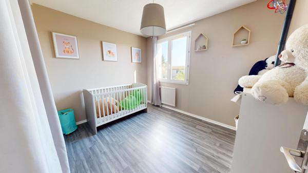 Maison mitoyenne T4 – 92 m² – Jardin, garage et terrasse