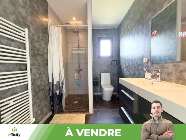 Maison
         8 pièces
        - 230 m² 370 000 € *