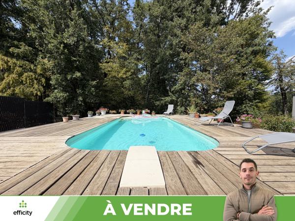 Maison
         8 pièces
        - 230 m² 370 000 € *