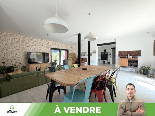Maison
         8 pièces
        - 230 m² 370 000 € *
