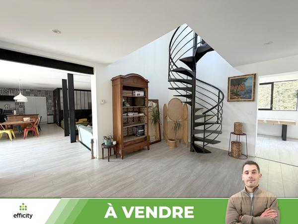 Maison
         8 pièces
        - 230 m² 370 000 € *