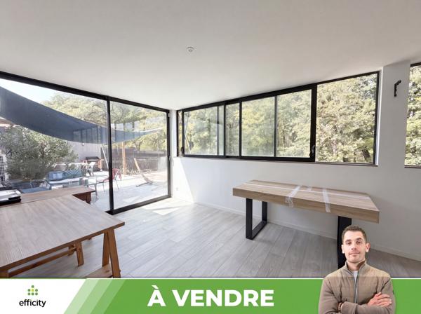 Maison
         8 pièces
        - 230 m² 370 000 € *