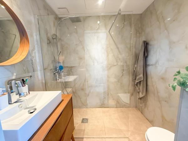 Maison à vendre  7 pièces - 190 m2 LA CROIX VALMER - 83