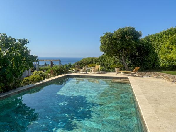 Maison à vendre  7 pièces - 190 m2 LA CROIX VALMER - 83