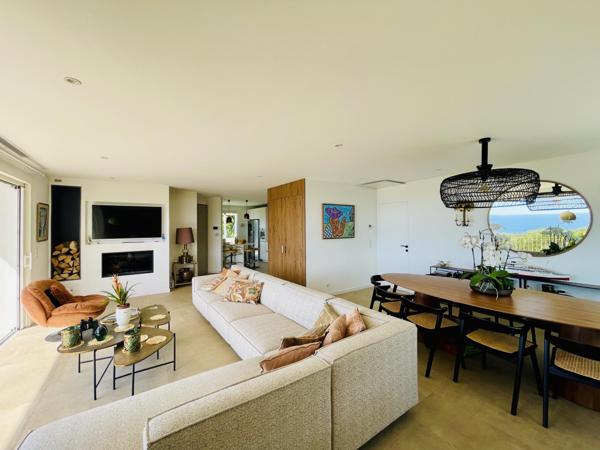 Maison à vendre  7 pièces - 190 m2 LA CROIX VALMER - 83