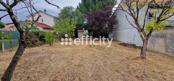 Maison
         3 pièces
        - 78 m² Exclusivité 124 900 € *