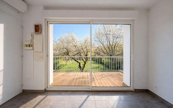 Appartement à vendre    2 pièces • 47 m2 Saint-Mamert-du-Gard