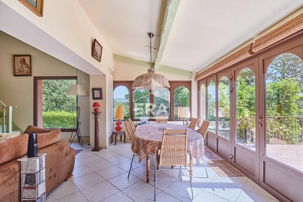 Aix-en-Provence Celony - Maison provençale de charme avec piscine, dépendance et 6 615 m² de terrain