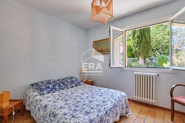 Aix-en-Provence Celony - Maison provençale de charme avec piscine, dépendance et 6 615 m² de terrain