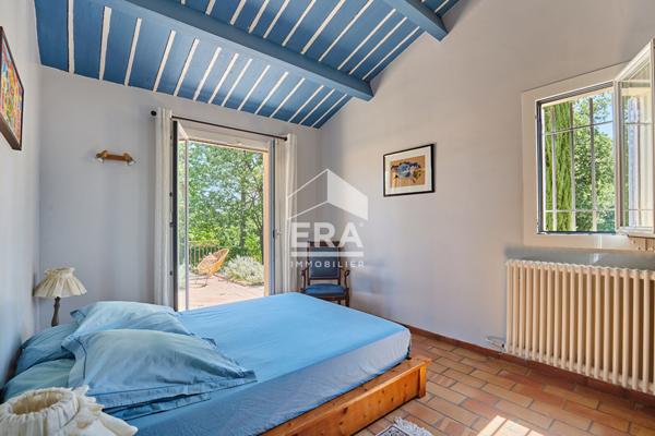 Aix-en-Provence Celony - Maison provençale de charme avec piscine, dépendance et 6 615 m² de terrain