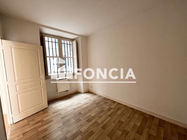 Location Appartement 2 pièces 52.8 m² - 13/15 COURS DU CHAPEAU ROUGE Bordeaux 33000