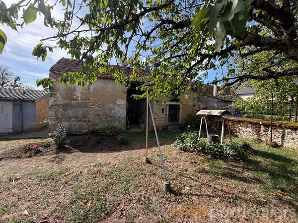 Vente
                Maison80 m² - 4 Pièces -
                    LIGNIERES (18160)