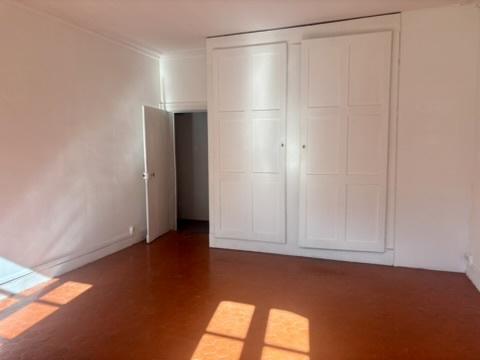 Avignon (84000) Appartement type deux dans Hôtel Particulier