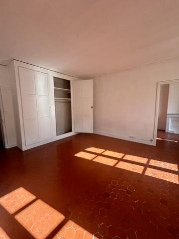 Avignon (84000) Appartement type deux dans Hôtel Particulier