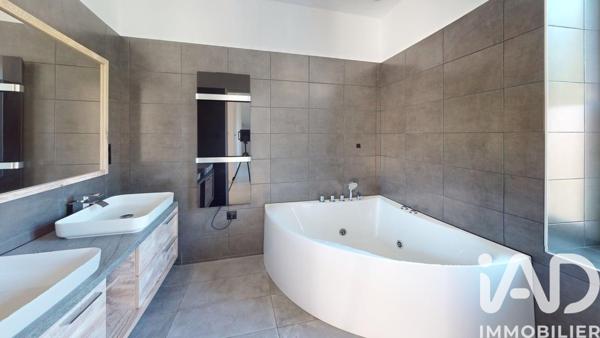 Maison à vendre 5 pièces 170 m² Carhaix-Plouguer